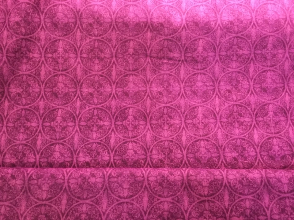 Material de costura para acolchado 2 cuartos de grasa círculos púrpuras Mar del Sur Importaciones Nuevo D2 Foto 3 de 3