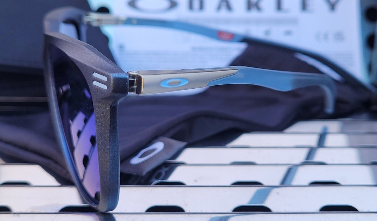 New Oakley THURSO 9286-0754 Sunglasses Blue Steel w/ Prizm