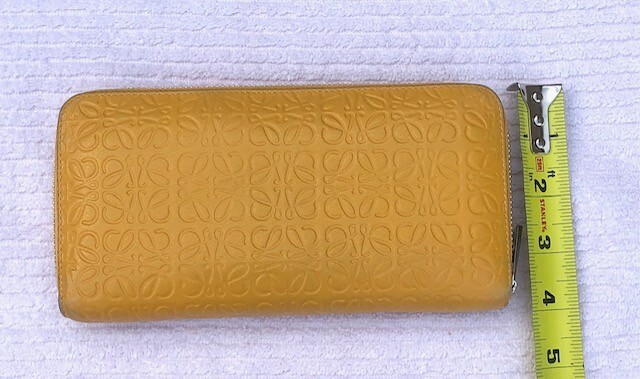 100% Authentic Loewe Repeat Wallet - image 10