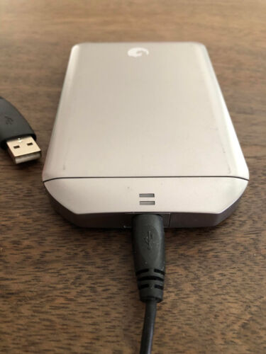 Seagate FreeAgent GoFlex 320 GB USB 2.0 Ultra-Portable External Hard Drive - Afbeelding 2 van 4