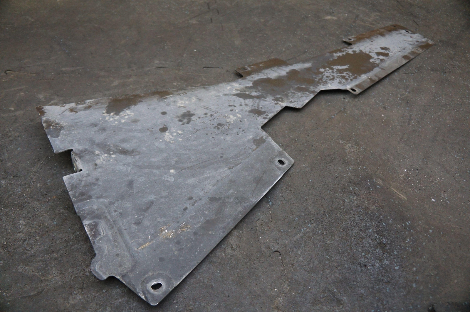 Rear Right Quarter Underbody Skid Plate Floor Metal Panel Mclaren 570s 540c 2017