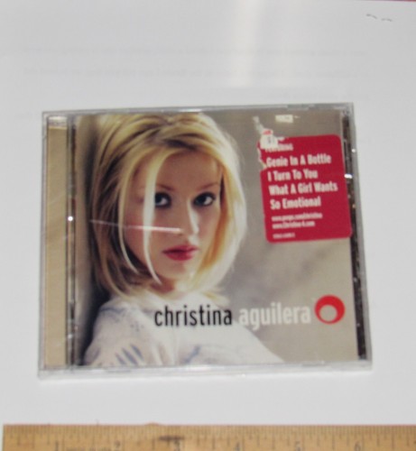 Vintage 1999 Christina Aguilera Self Titled CD / SEALED + Rare Hype Sticker NICE