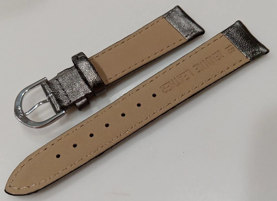 Correa de reloj Timex acolchada gris metálico 18 mm tono plateado hebilla 7,75" longitud regular Foto 4 de 4