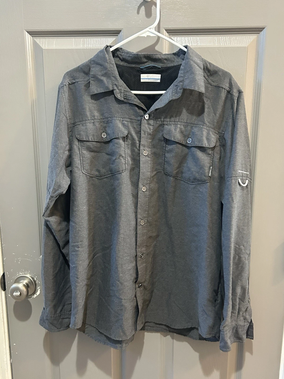 Columbia Long Sleeve Button Up Shirt Men’s Large Omni Wick Fishing Hiking Outdoo