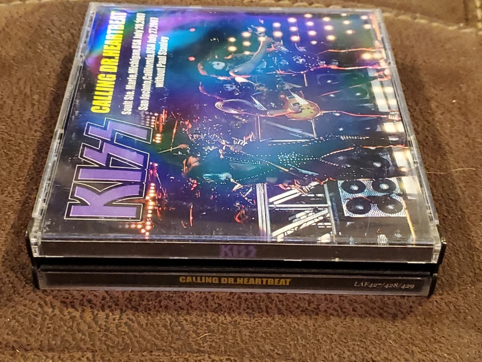 KISS Live 3 CD set FAMOUS 2007 Concert SAN JACINTO w ERIC SINGER on Vocals RARE - Imagem 3 de 4