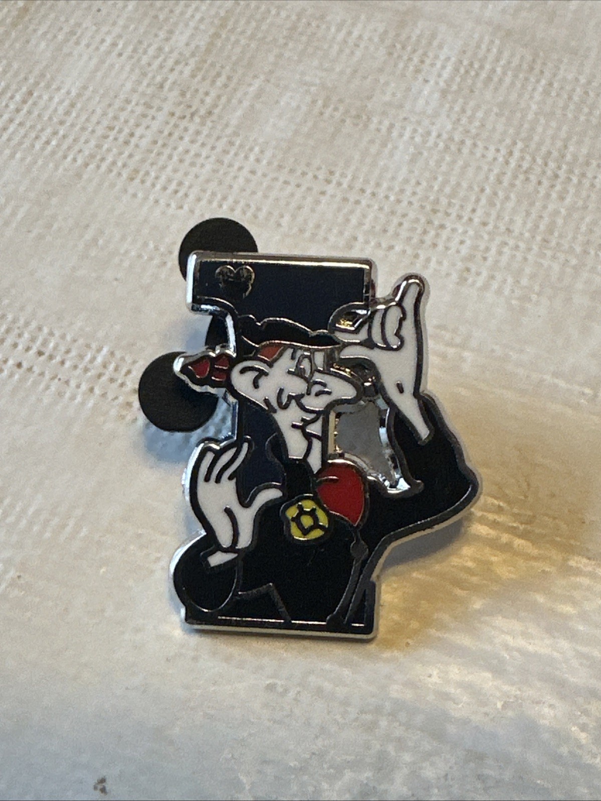 DISNEY DLR 2011 HIDDEN MICKEY SERIES ALPHABET PIN LETTER I ICHABOD CRANE SLEEPY