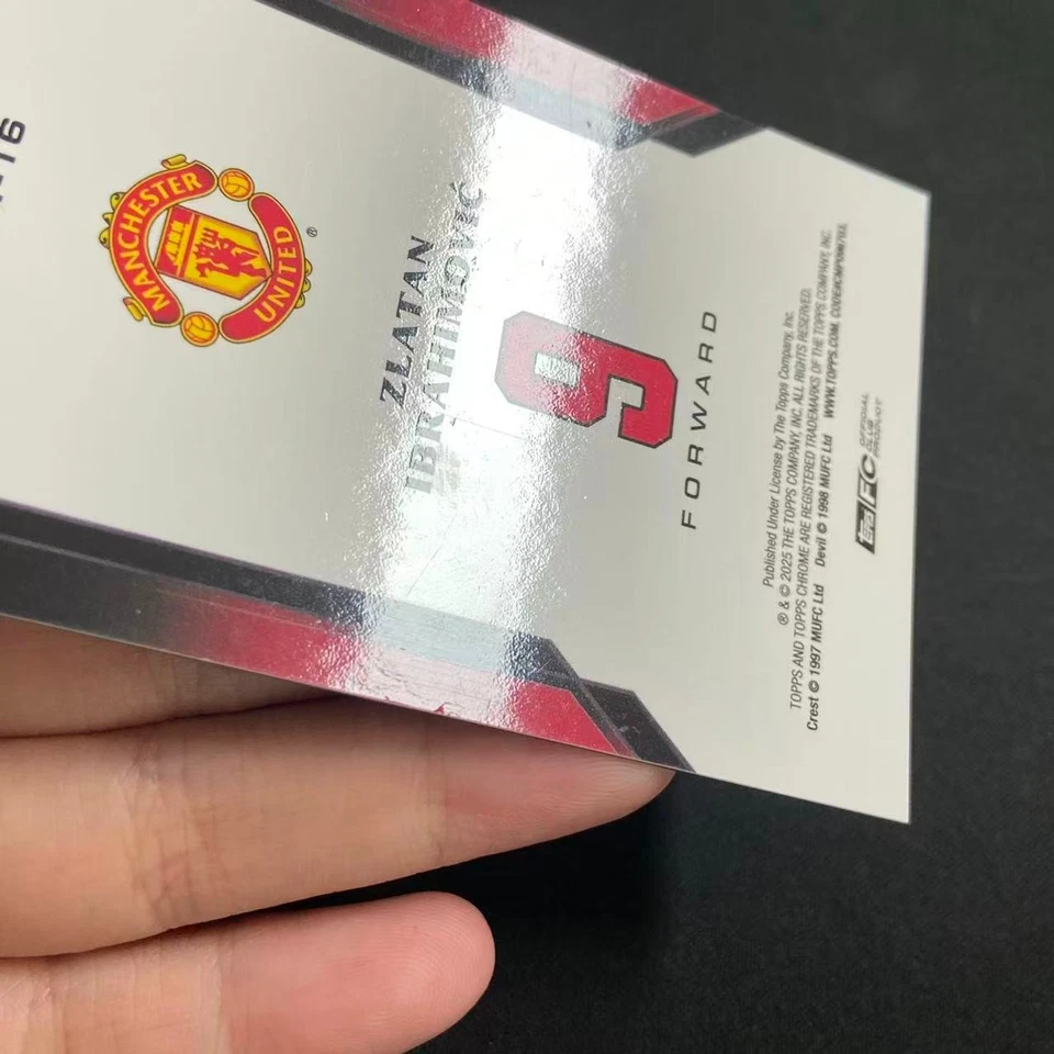 2025 Topps Chrome Zlatan Ibrahimovic Purple Refractor 4/15 Man United 59657 READ - Image 3 of 3