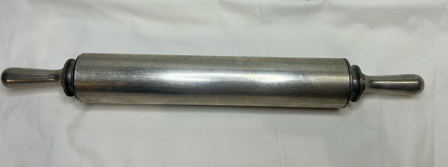 Vtg MCM Aluminum Rolling Pin Commercial Or Home Baking/Pastry/Pizza Dough 16.5”
Opens in a new windo