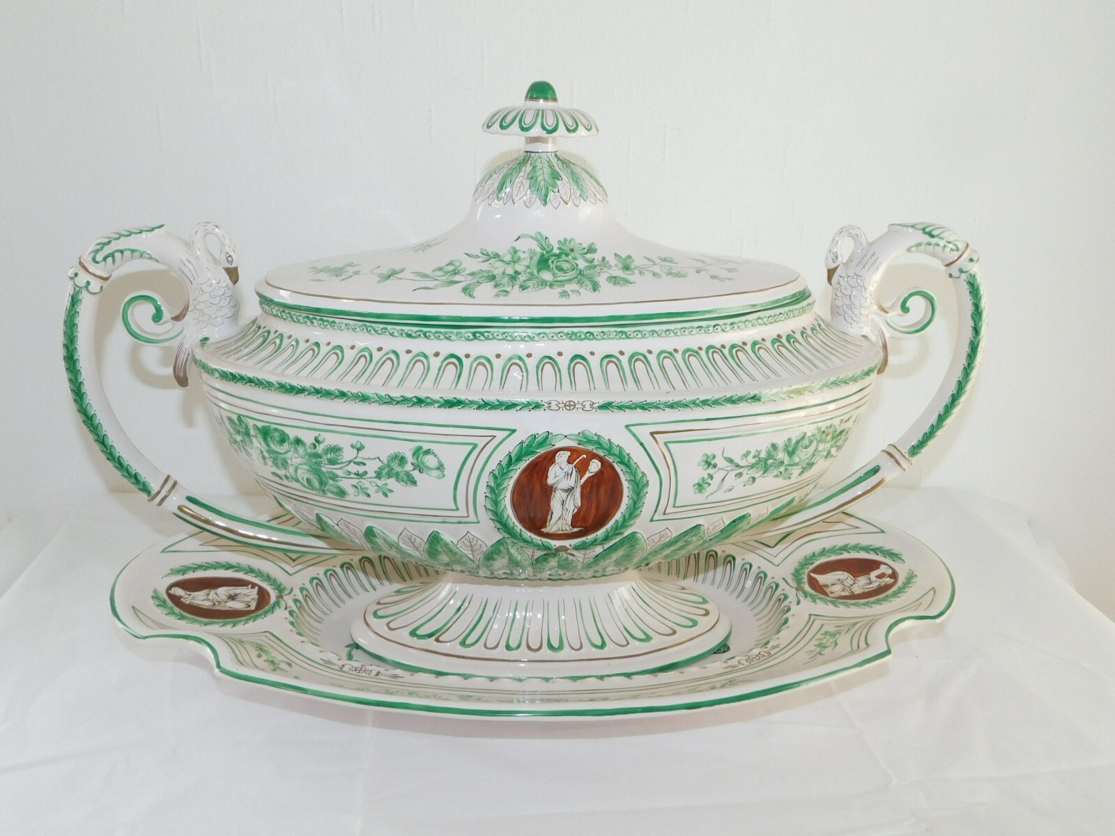 Fayence Terrine Suppenschlüssel mit Platte Hersteller Veuve Perrin Fabrik- VP!