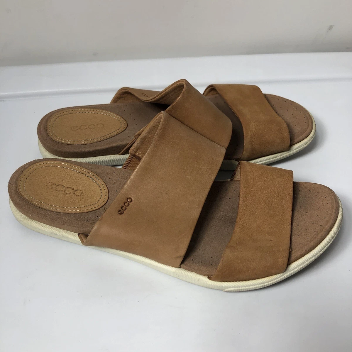 Ecco 2024 tan sandals