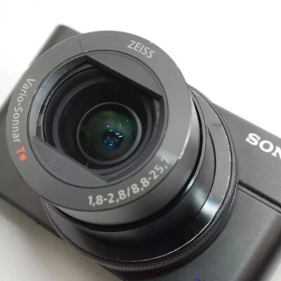 Sony Cyber-shot DSC-RX100M4 RX100 IV 20MP 2.9xOptical Zoom Digital