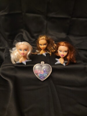 2001 Bratz Head Gamez Board Game Parts - 3 Styling Heads