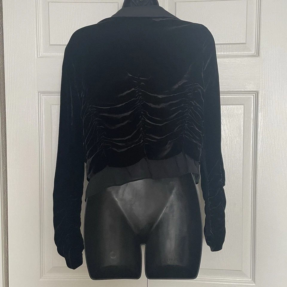 Chaqueta BCBGMAXAZRIA Mujer Mediana Negra Terciopelo Mezcla Seda Manga Ajustada Top Gótico Foto 2 de 4