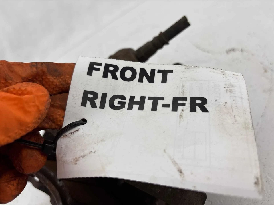 Оригинальный суппорт переднего правого тормоза в сборе для Ford Escape 2010-2012 годов выпуска - Изображение 3 из 4