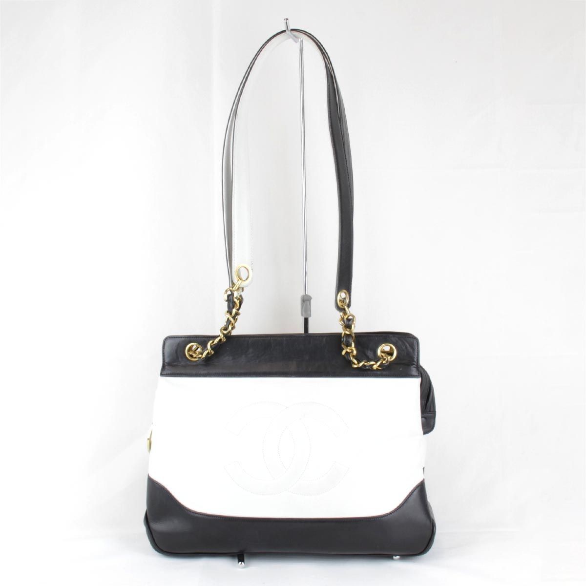 Chanel White Leather Tote Bag Style 4472598
