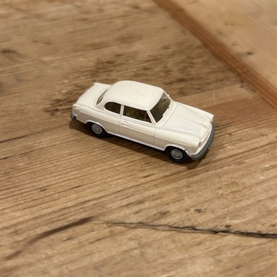 Vintage Wiking Borgward Isabella 1:87 Miniature Car White
