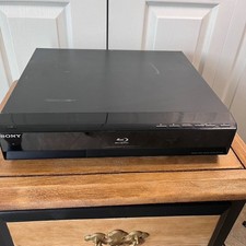 Sony BDV-E300 1000 Watt Blu-Ray/DVD/Cd 5.1 Surround Sound Home Theater Receiver