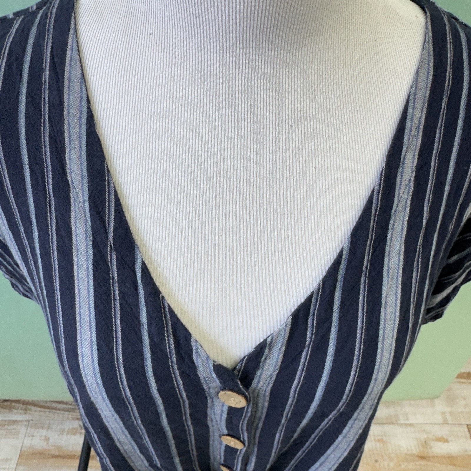 UNIVERSAL THREADS Blue Striped Button Blouse XL S… - image 3