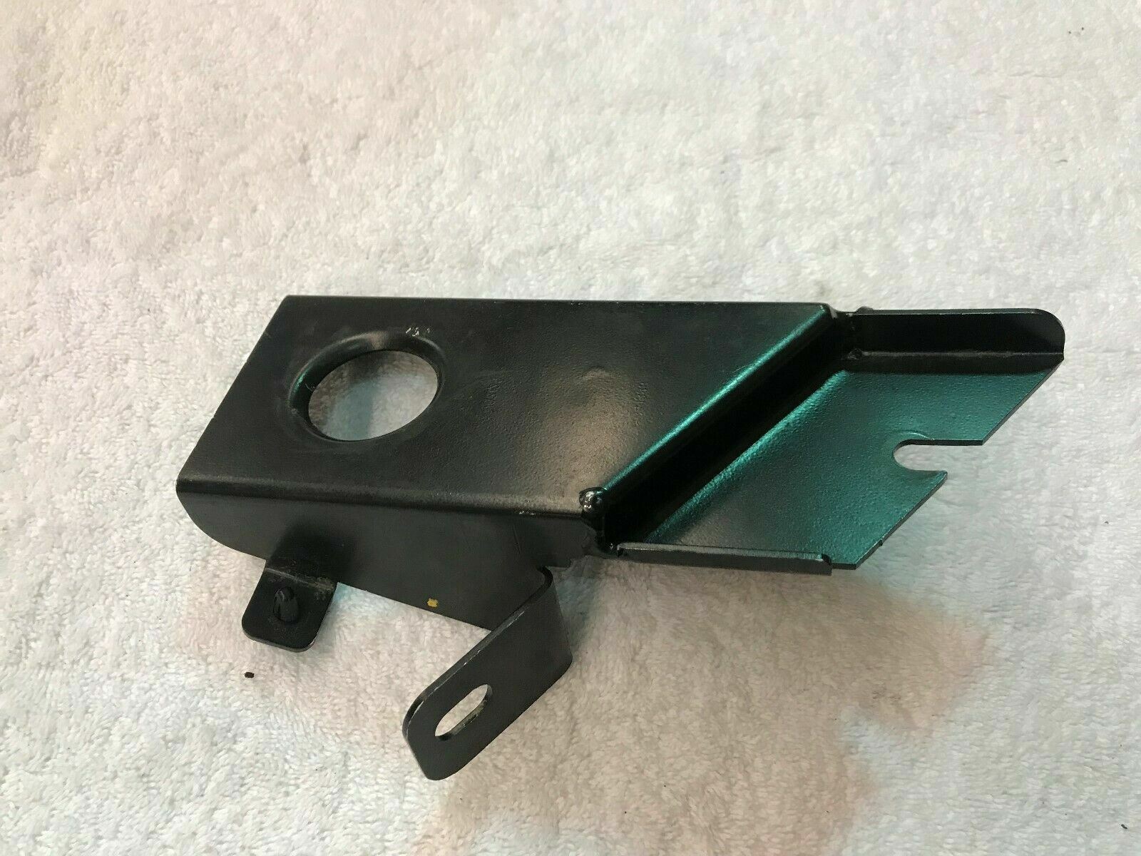LAMBORGHINI GALLARDO 550 560 570 WINDSCREEN WIPER ARM BRACKET OEM 401955458A