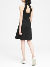 BANANA REPUBLIC LIFE IN MOTION WRINKLE RESISTANT STRETCH NEOPRENE DRESS M, NWT