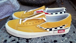 vans slip on cap yellow