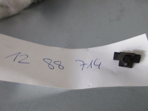 ORIGINAL OPEL/GM Corsa B Omega B Tigra Senator B Clibs Holder 90307919 1288714