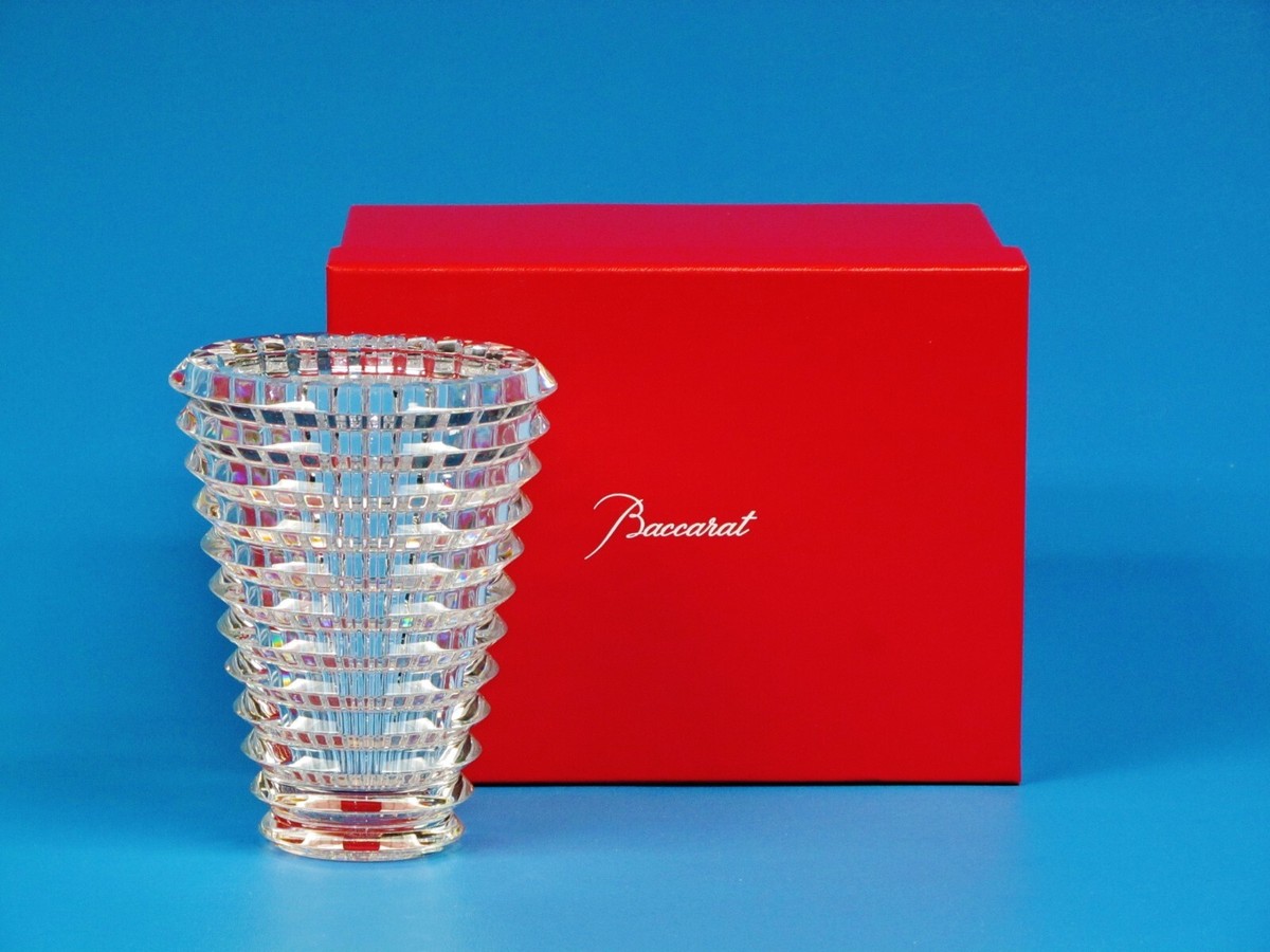 Baccarat vase crystal oval Eye with gift box. Size: Height 6