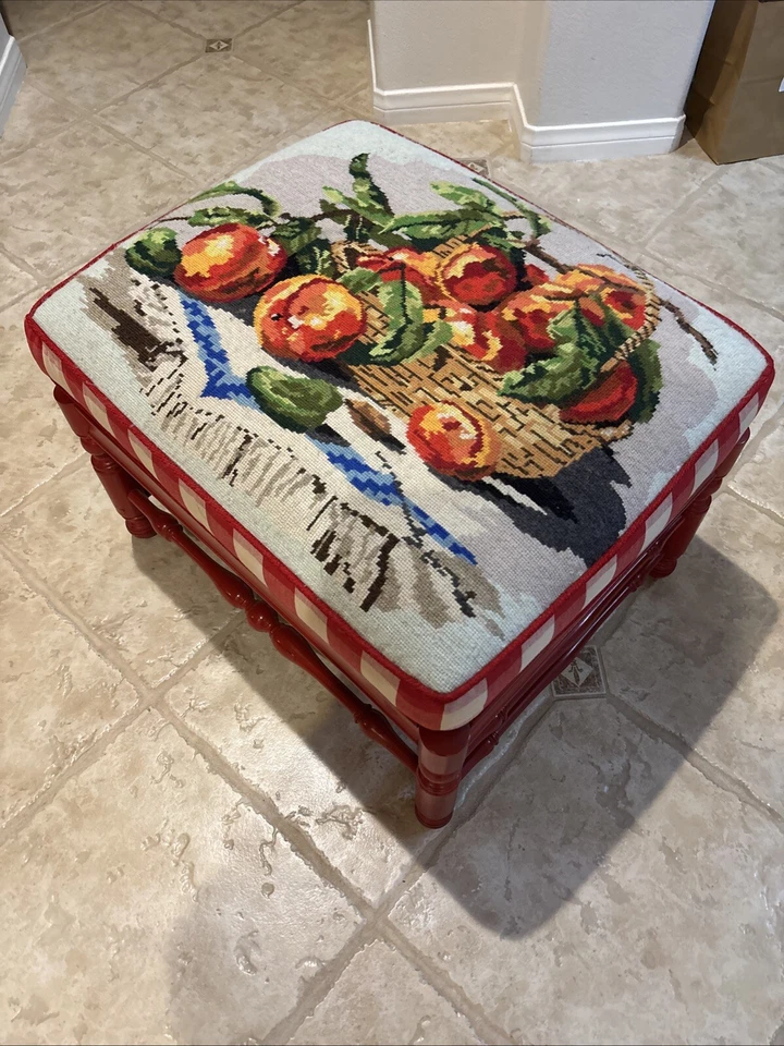 Banco/taburete hecho a mano bordado a punta de aguja francés de colección Foto 2 de 4
