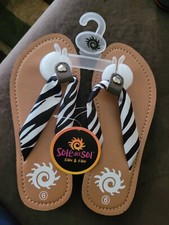 Girls/ Childs Size 6, "Sole del SOL" Summer Flip-flops