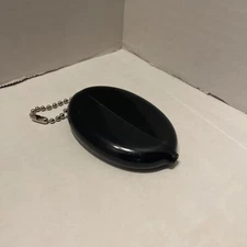 Vintage Quikoin Blacktop Oval Rubber Squeeze Coin Purse Akron Ohio USA Key Chain