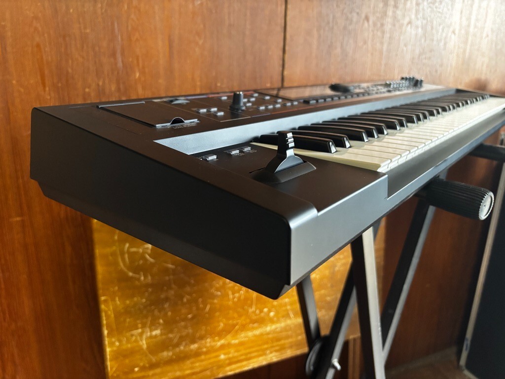 鍵盤楽器 Roland JUNO-Gi Mobile Synthesizer Roland - JUNO-Gi | Mobile Synthesizer with Digital Recorder