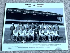 1971-1972 Arsenal FC 25cm by 20cm Black and White Team Group Photograph