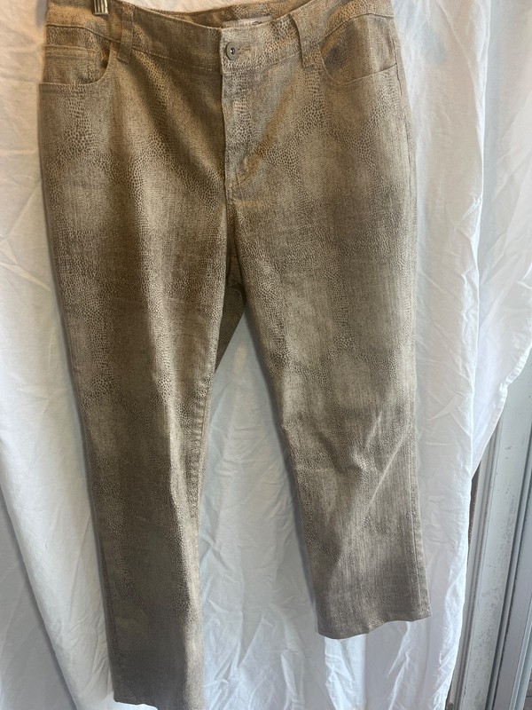 Chicos's Platinum SIze 1.5 Medium Tan Snakeskin 5 Pocket Flat Front