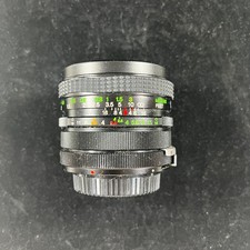Vivitar 28mm f/2.5 Auto Wide-Angle Camera Lens with Cap
