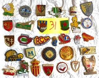 Lot de pin's sport foot football clubs Français divers 5
