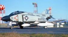 McDonnell Douglas F-4J VMFA-122 Crusaders Marines MahoganyModel Small Scale 1/72