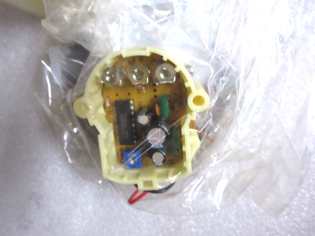 Kawasaki NINJA ZX-11 NOS Tachometer Assy ZX1000-D 25015-1333 | eBay