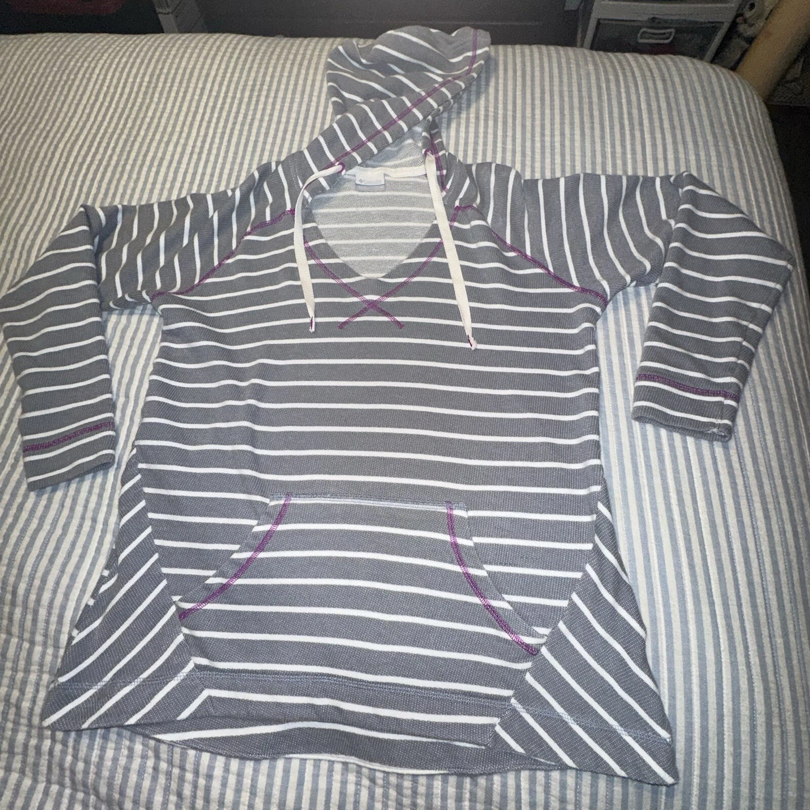 Columbia Womens Grey White Striped Hoodie V-Neck Pullover Purple Stitch FL6169 M