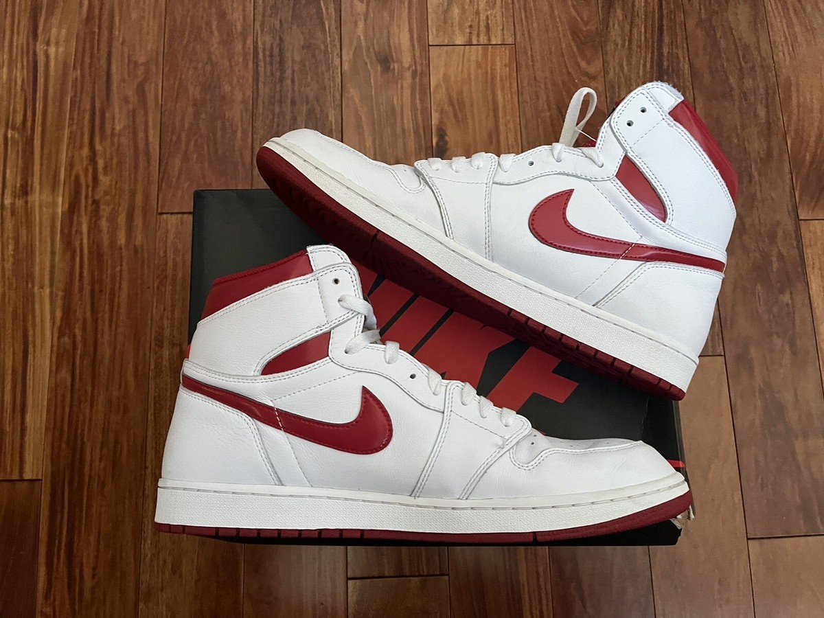 air jordan 1 retro high og metallic red