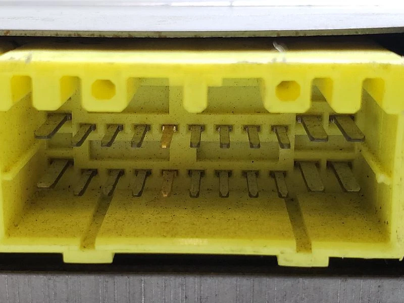 Módulo de control electrónico ECM motor Mazda 626 1994 FS61 18 881B Foto 4 de 4