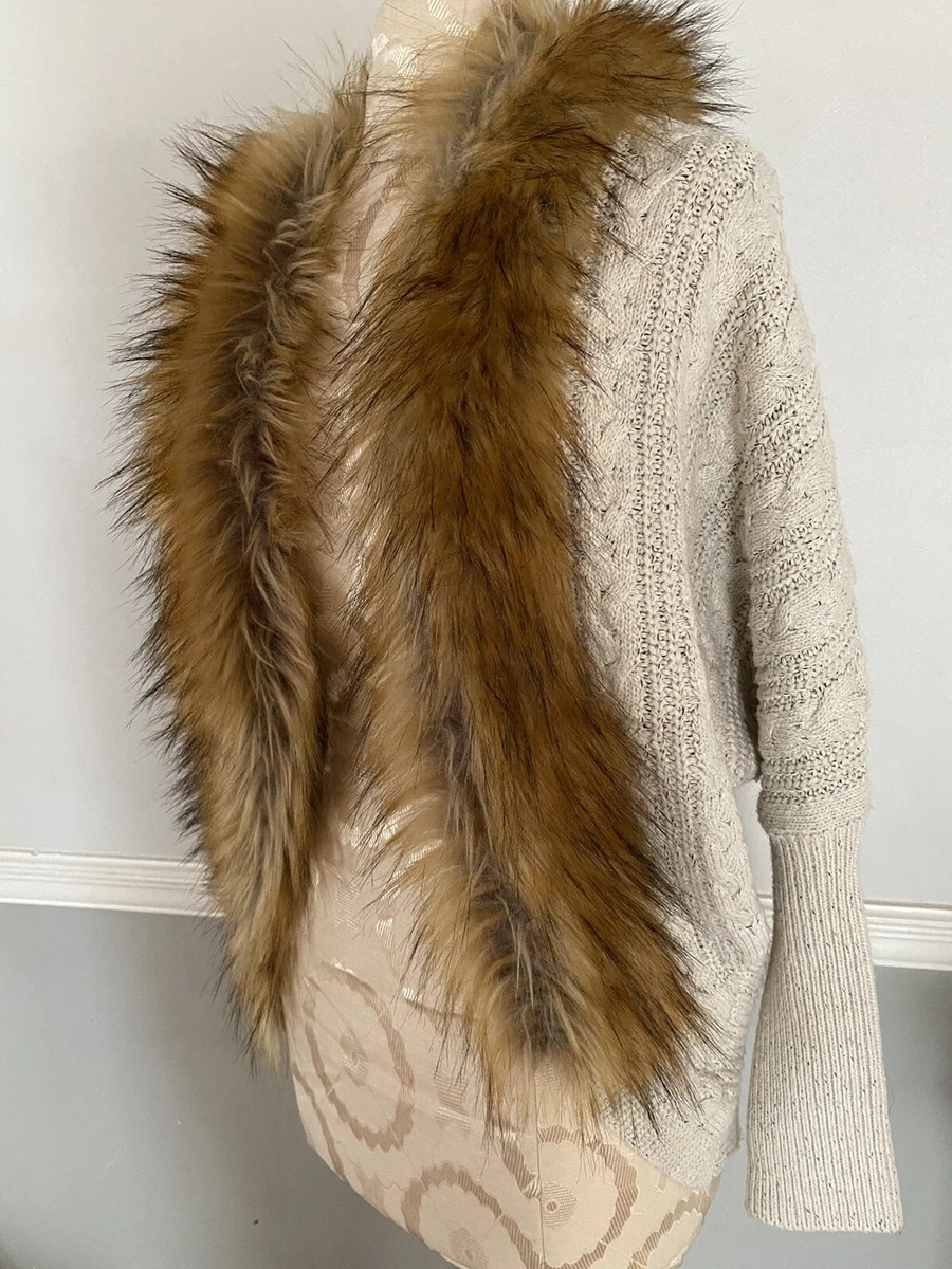 Sweater with cheap faux collar