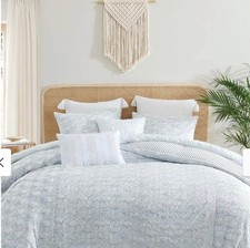 NEW - Peri Home Ikat Eyelet Comforter Set MSRP: 180.0 - King