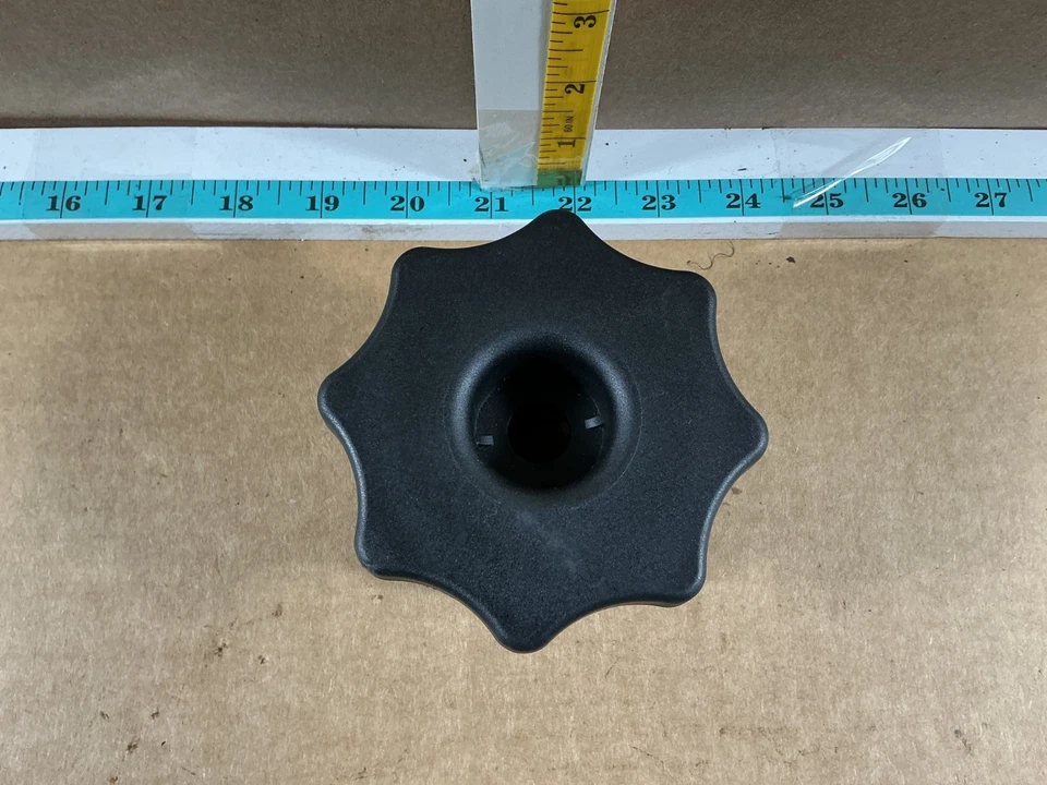 2012-2015 Audi A7 Quattro Spare Tire Fastener Tie Down Bolt 4G8803899 OEM Foto 2 de 4