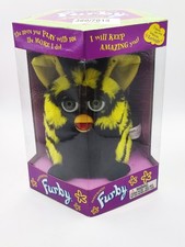 1999 HASBRO TIGER ELECTRONICS FACTORY SEALED FURBY - 70-800 - BUMBLE BEE - MINT