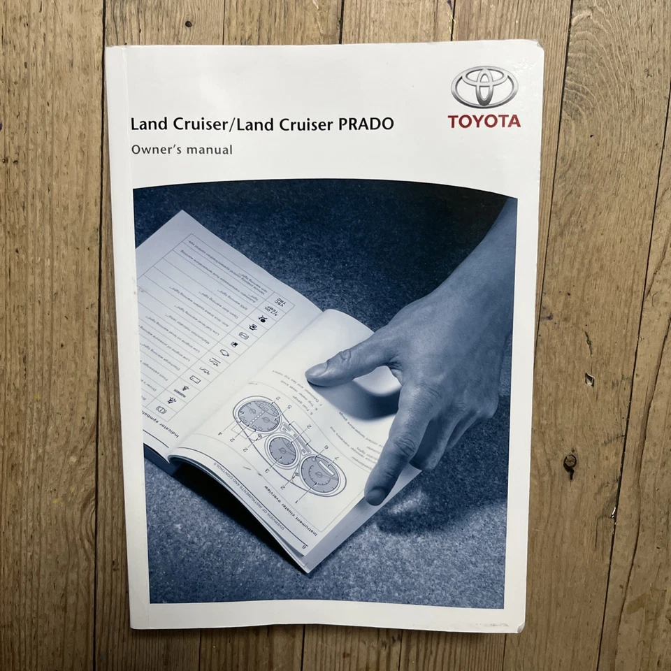 13-16 TOYOTA LANDCRUISER OWNERS MANUAL HANDBOOK & WALLET print 2014 Ref20655 - Image 2 of 4