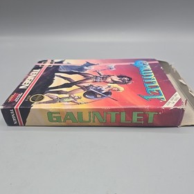 Gauntlet Tengen (Nintendo Entertainment System NES) Complete With Manual CIB 