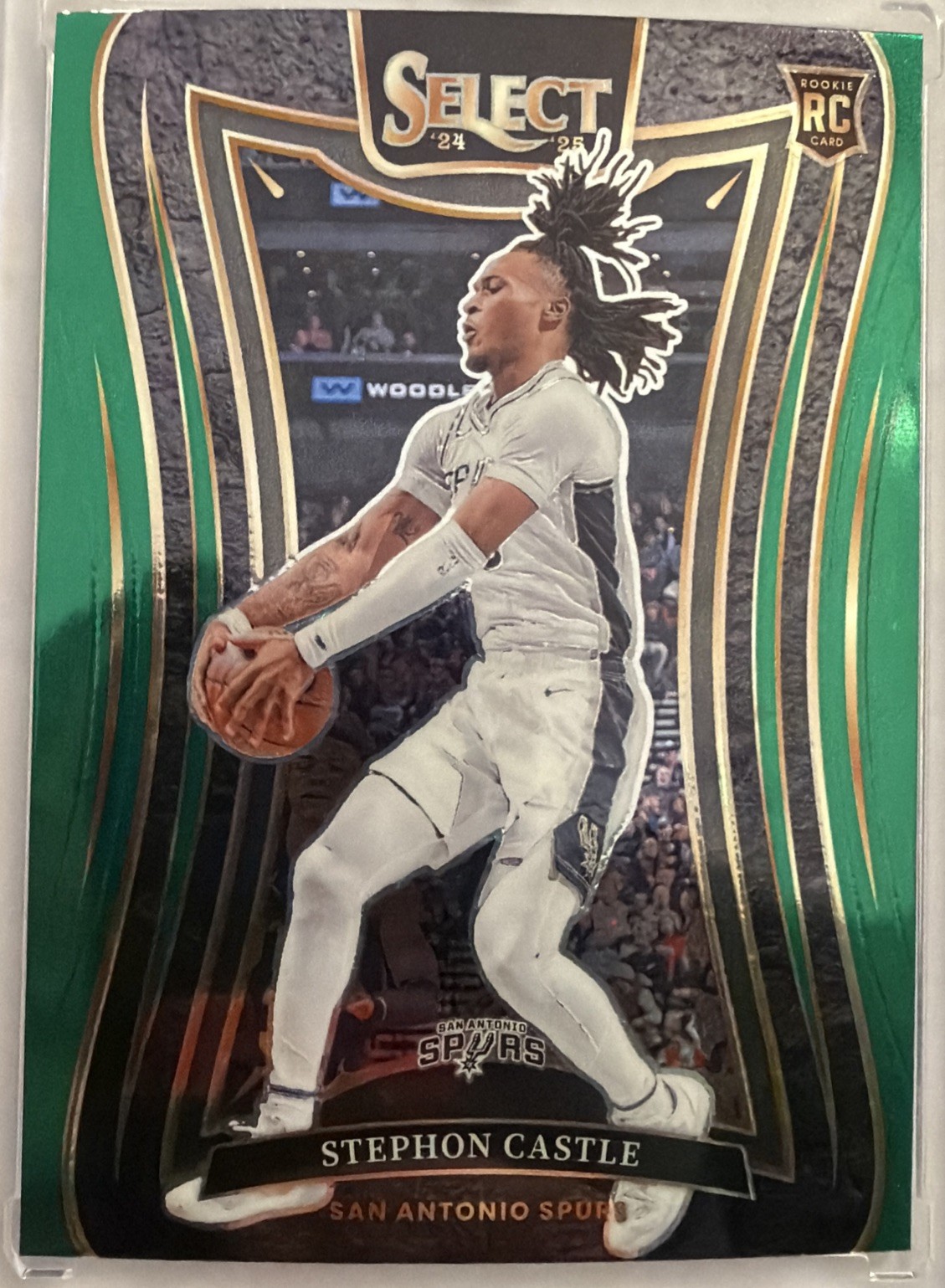 2024-25 Panini Select - Mezzanine Stephon Castle #388 Green Stars Prizm (RC)