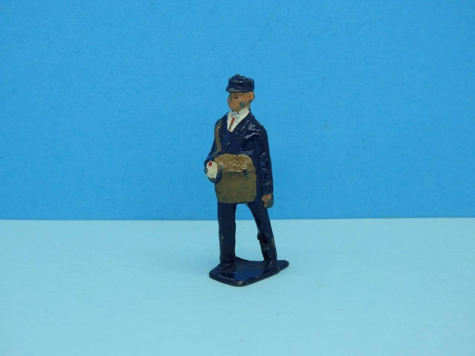 CHARBENS PRE-WAR 1930s RARE LEAD POSTMAN - Image 2 of 4