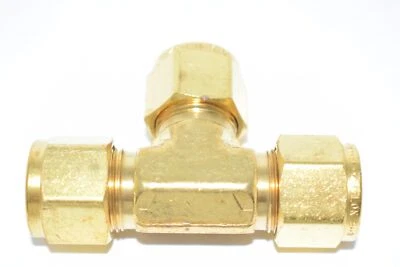NEW PARKER 8ET8-B 1/2'' A-LOK Brass Union Tee Fitting - Image 1 of 2