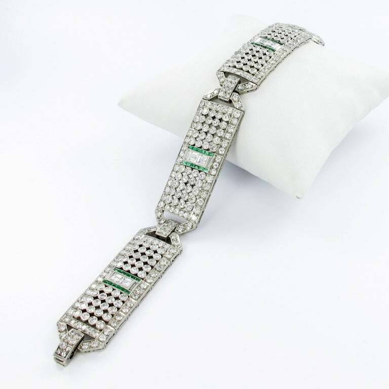 Vintage Reproduction Emerald & Vivid White CZ 22.55TCW 925 Real